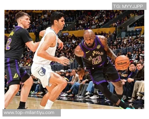 41岁后单场得分榜更新老詹26分超越贾巴尔紧追榜首31分成就 41岁后单场得分榜更新老詹26分超越贾巴尔紧追榜首31分成就