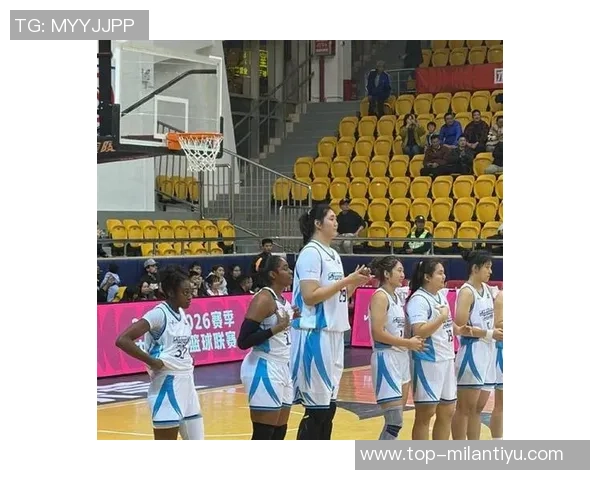 山东女篮终结广东14连胜江苏险胜武汉收获关键胜利