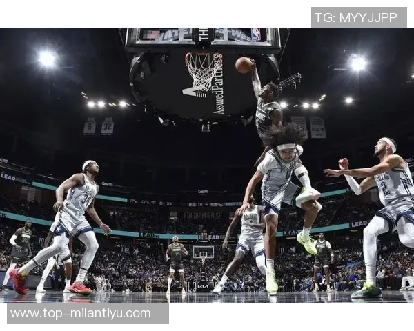 爱德华兹复出状态低迷半场仅得5分2助攻表现令人失望